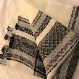 Blanket scarf